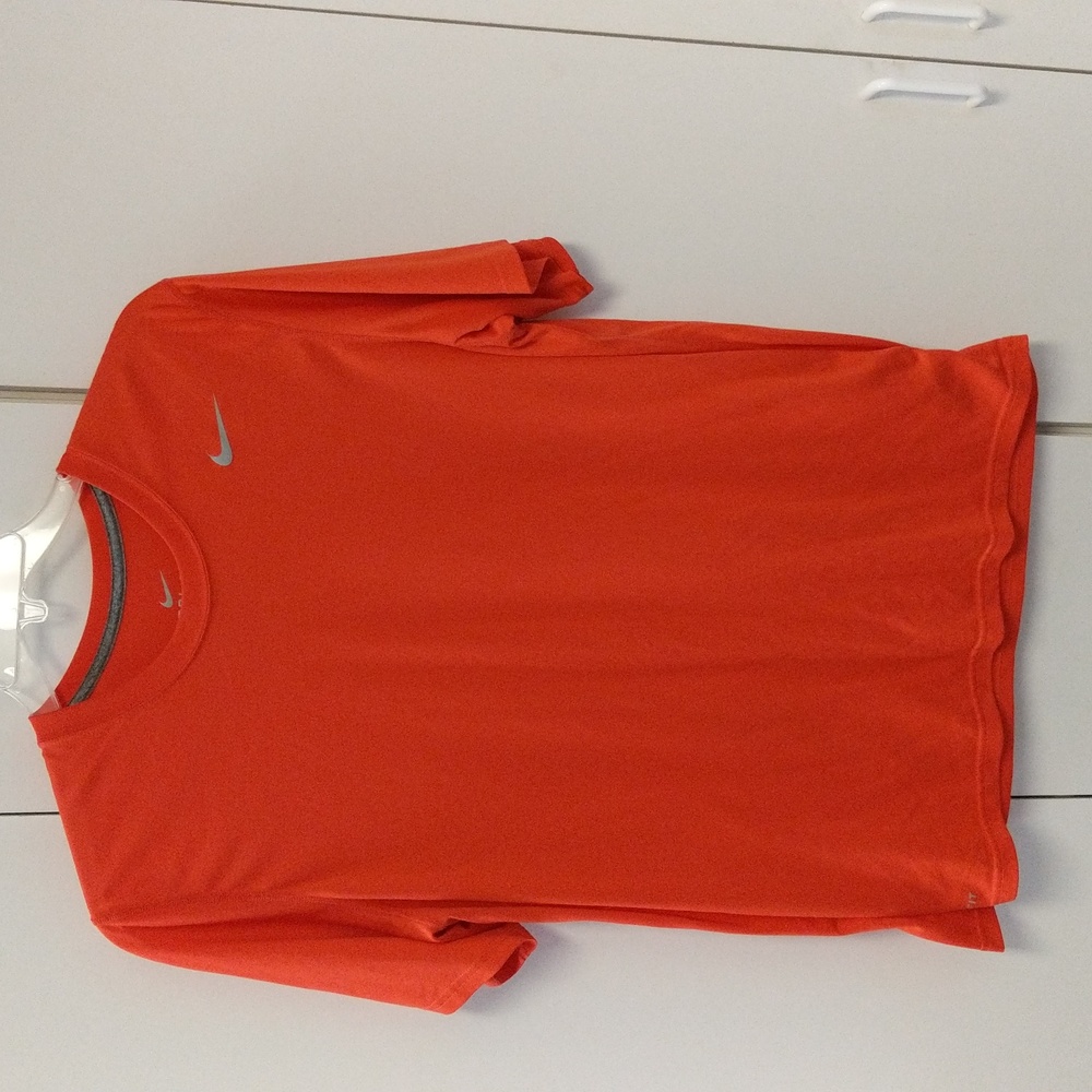 NIKE DRI-FIT